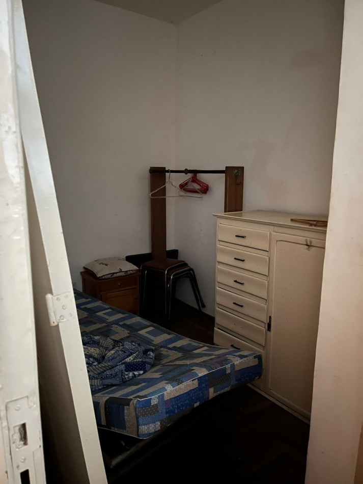 Departamento de dos ambientes con dependencia en el centro