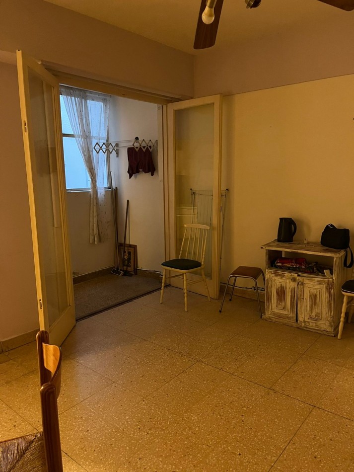Departamento de dos ambientes con dependencia en el centro