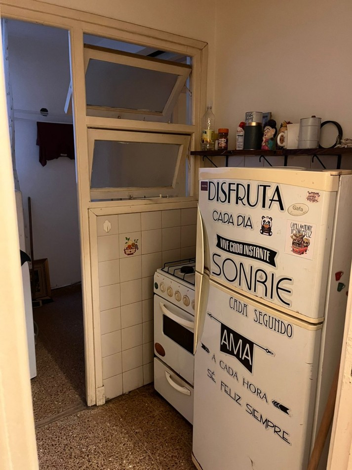 Departamento de dos ambientes con dependencia en el centro