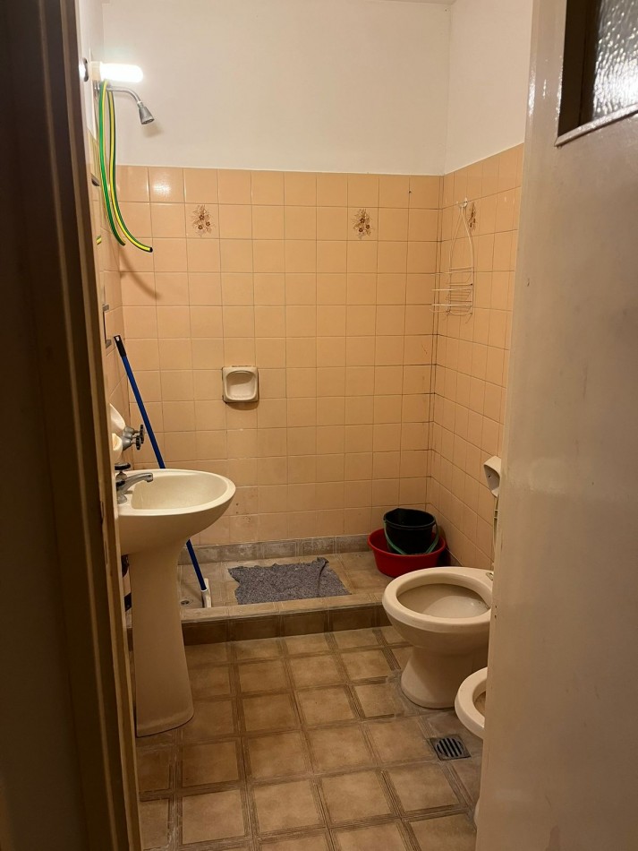 Departamento de dos ambientes con dependencia en el centro
