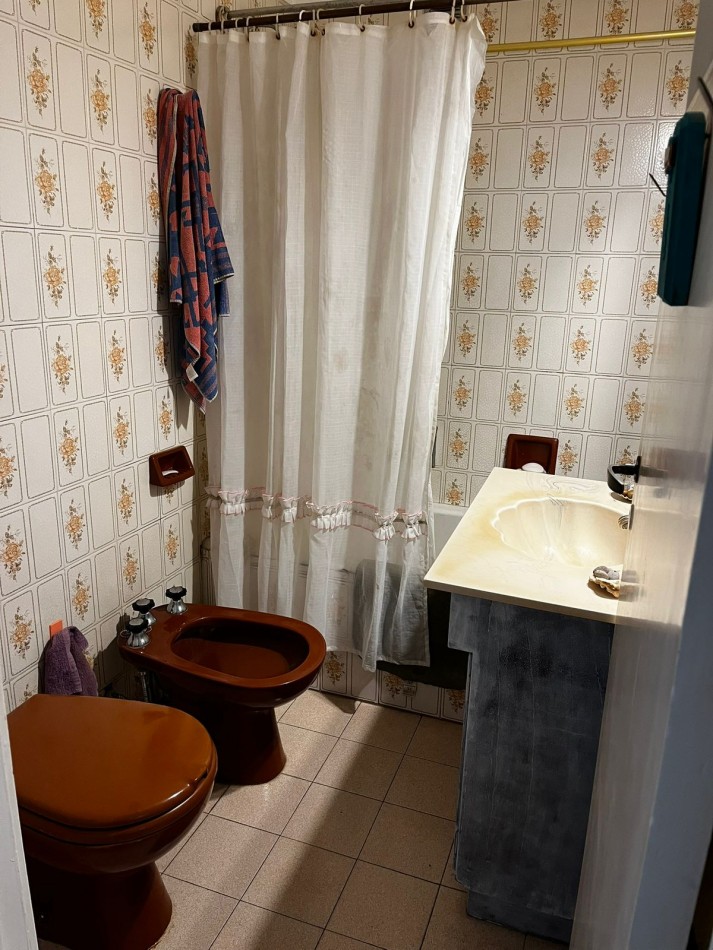 Oportunidad!!! departamento de dos ambientes con balcon y vista al mar en el centro