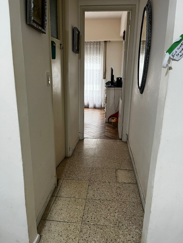 Oportunidad!!! departamento de dos ambientes con balcon y vista al mar en el centro