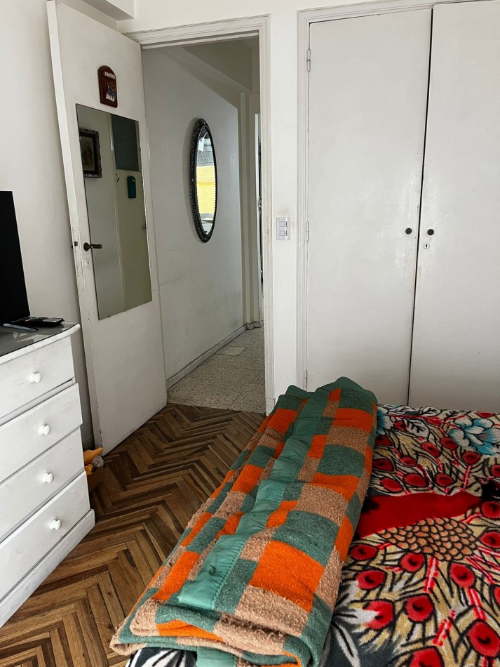 Oportunidad!!! departamento de dos ambientes con balcon y vista al mar en el centro