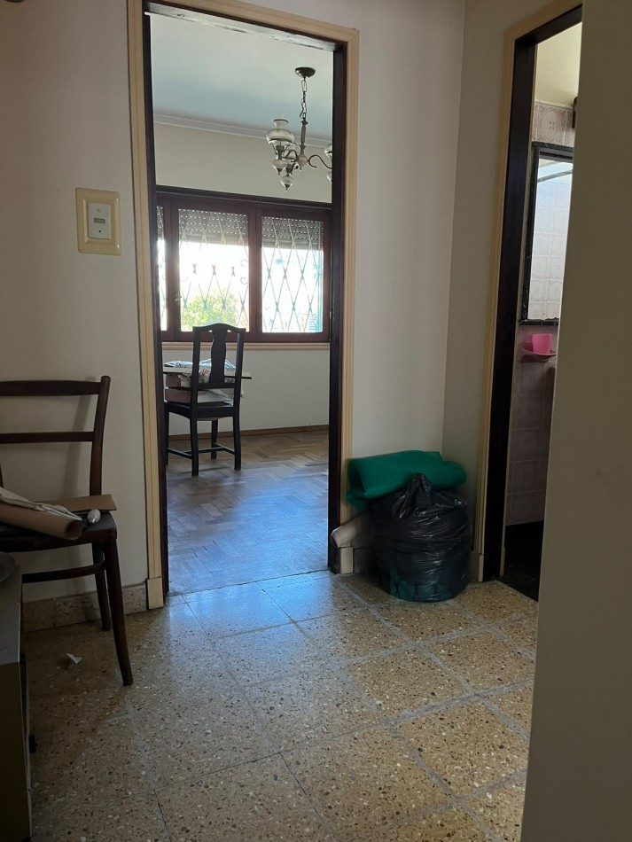 Espectacular Chalet de 5 ambientes en barrio San Carlos