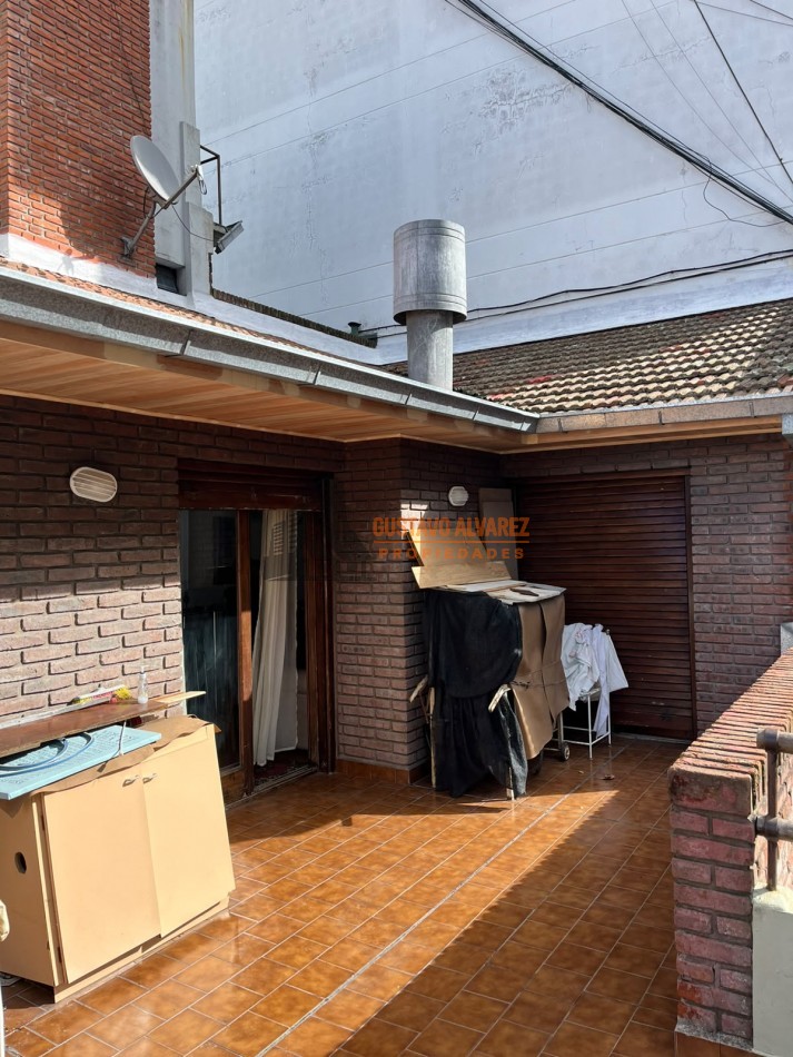 Propiedad tipo chalet sobre la terraza del edificio